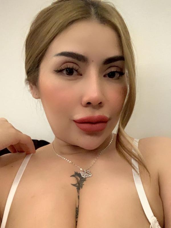 Chaleur Enivrante Découvrez des Moments Inoubliables avec Élégance 1 Mis Fotos