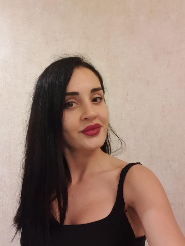 Sillage Profond Éveillez vos Sens avec Élégance et Passion 1 Mis Fotos